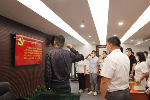 1663825192344236.jpg 61.使命在肩 初心不变_副本.jpg