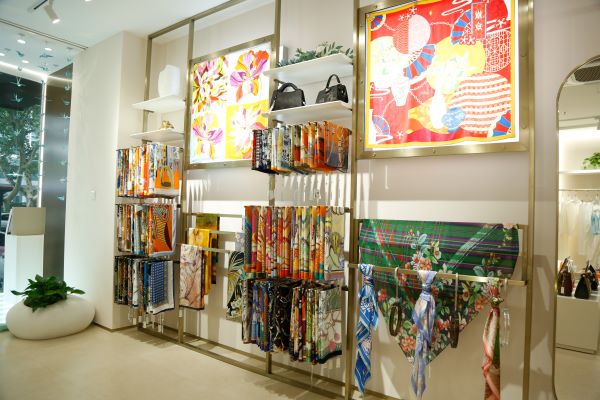 1728870519757109.jpg 苏豪总汇门店.JPG